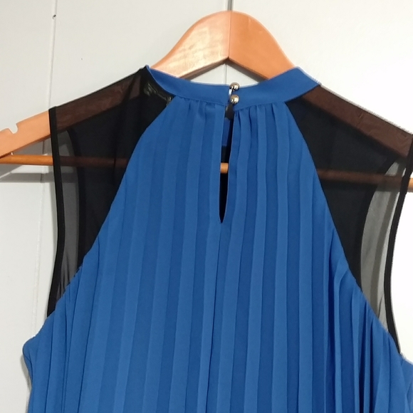 Thalia Sodi Accordion Dress - Picture 3 of 9